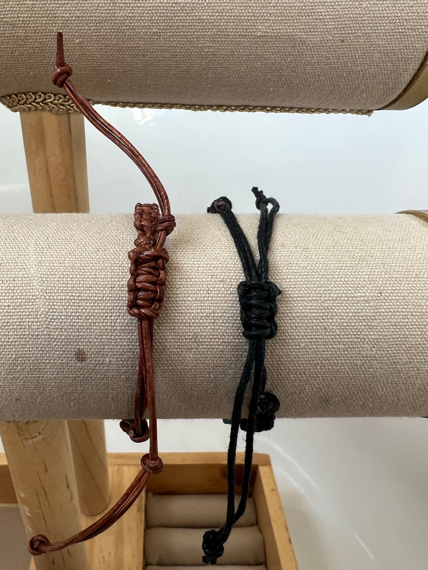 Single Stone Macrame Bracelet Adjustable